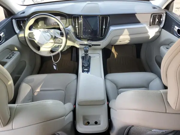 LYV102DK1KB381990 2019 VOLVO XC60 - Image 8