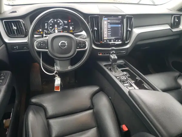LYV102DK2KB201416 2019 VOLVO XC60 - Image 8