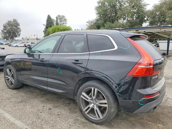 LYV102DK2KB224646 2019 VOLVO XC60 - Image 2