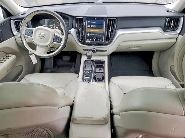 LYV102DK2KB224646 2019 VOLVO XC60 - Image 8