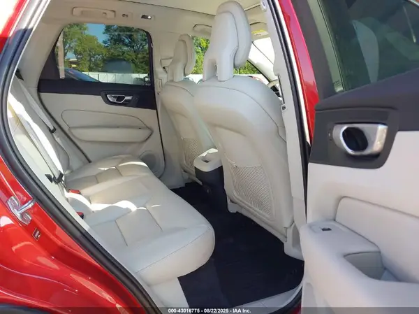 LYV102DK3KB183458 2019 VOLVO XC60 - Image 8