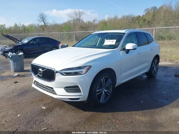 LYV102DK3KB184173 2019 VOLVO XC60 - Image 2