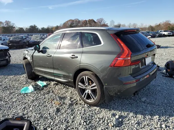 LYV102DK3KB252102 2019 VOLVO XC60 - Image 2