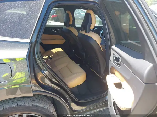 LYV102DK5KB188208 2019 VOLVO XC60 - Image 8