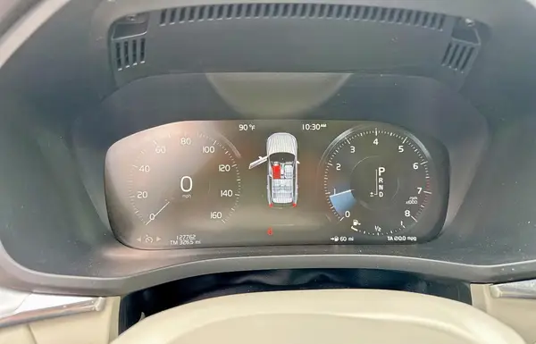 LYV102DK6KB177721 2019 VOLVO XC60 - Image 8