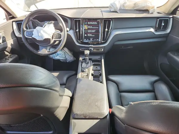 LYV102DK6KB188248 2019 VOLVO XC60 - Image 8