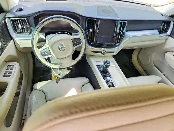 LYV102DK6KB247816 2019 VOLVO XC60 - Image 8
