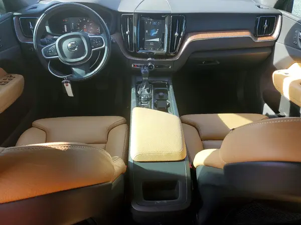 LYV102DK7KB205378 2019 VOLVO XC60 - Image 8