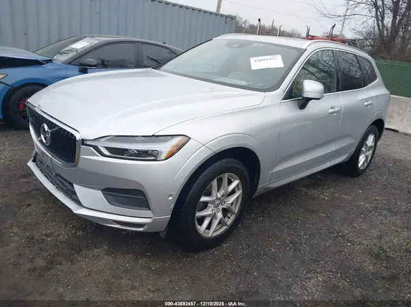 LYV102DK8KB205471 2019 VOLVO XC60 - Image 2