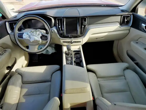 LYV102DK9KB191435 2019 VOLVO XC60 - Image 8