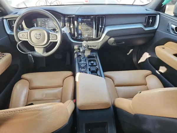 LYV102DK9KB252010 2019 VOLVO XC60 - Image 8
