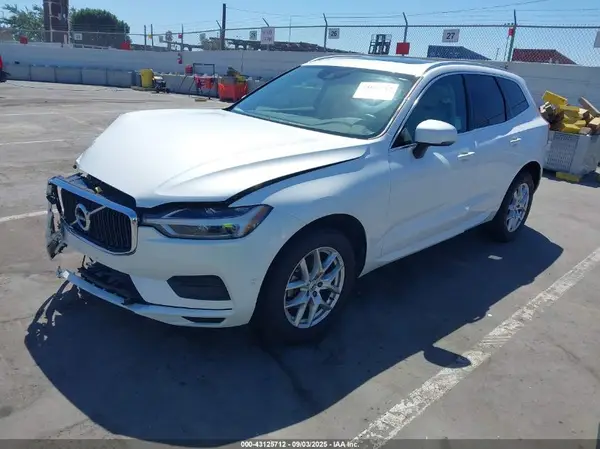 LYV102DK9KB359915 2019 VOLVO XC60 - Image 2