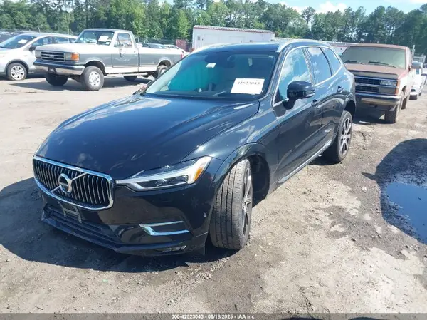 LYV102DL2KB184884 2019 VOLVO XC60 - Image 2