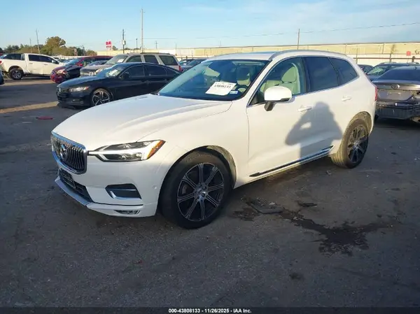 LYV102DL4KB288874 2019 VOLVO XC60 - Image 2