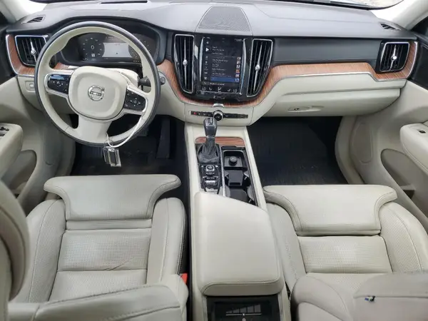 LYV102DL4KB336079 2019 VOLVO XC60 - Image 8