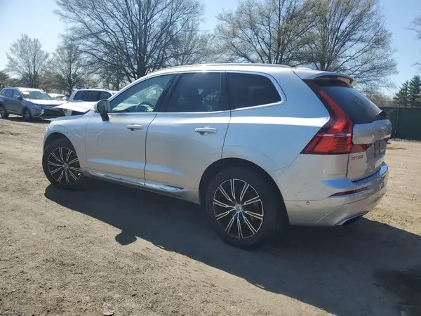 LYV102DL6KB219393 2019 VOLVO XC60 - Image 2