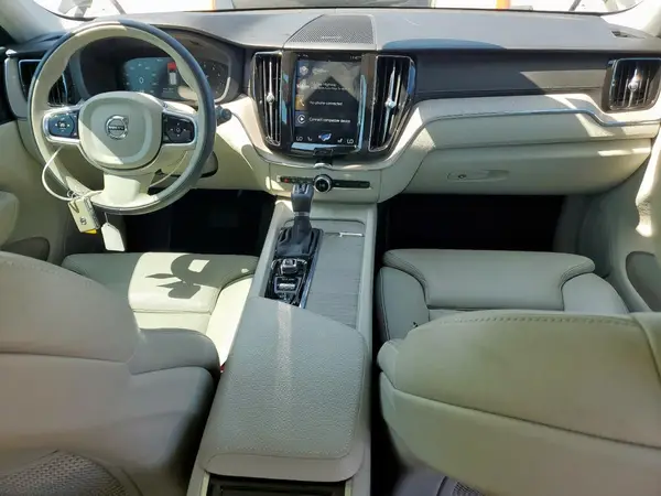 LYV102DL7KB322306 2019 VOLVO XC60 - Image 8