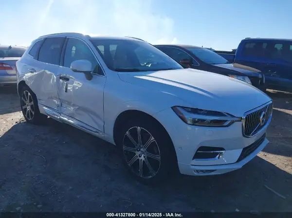 LYV102DL8KB231545 2019 VOLVO XC60 - Image 1