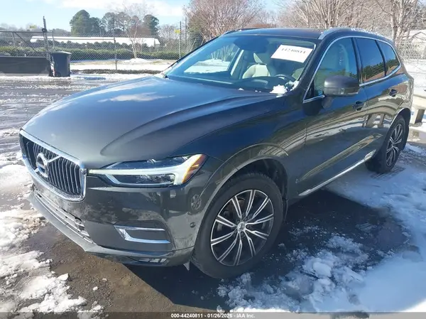 LYV102DL9KB288224 2019 VOLVO XC60 - Image 2