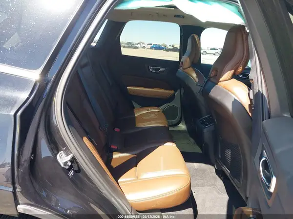 LYV102DL9KB326678 2019 VOLVO XC60 - Image 8