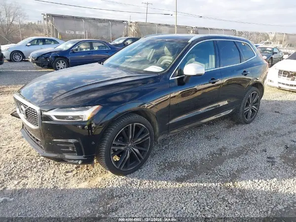 LYV102DM1KB202607 2019 VOLVO XC60 - Image 2