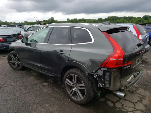 LYV102RK0JB082658 2018 VOLVO XC60 - Image 2