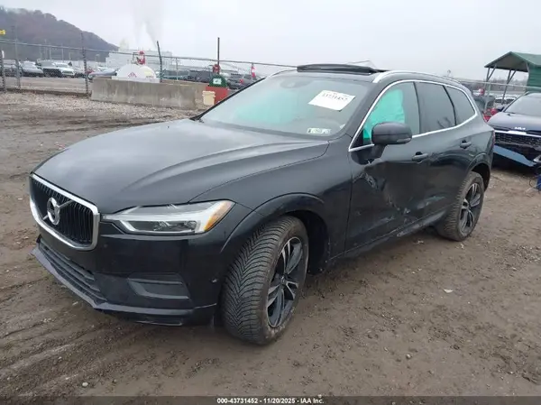 LYV102RK0JB100849 2018 VOLVO XC60 - Image 2