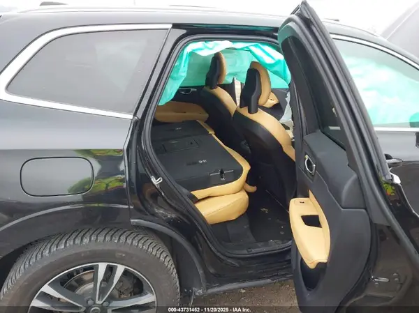 LYV102RK0JB100849 2018 VOLVO XC60 - Image 8