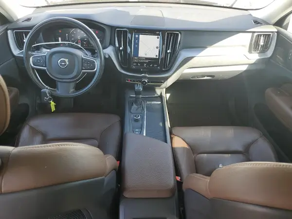 LYV102RK0JB106781 2018 VOLVO XC60 - Image 8