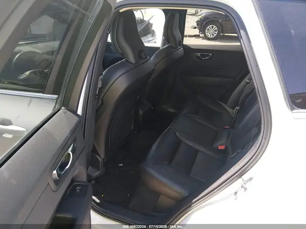 LYV102RK0KB201441 2019 VOLVO XC60 - Image 8