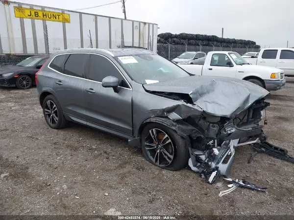 LYV102RK0KB201682 2019 VOLVO XC60 - Image 1