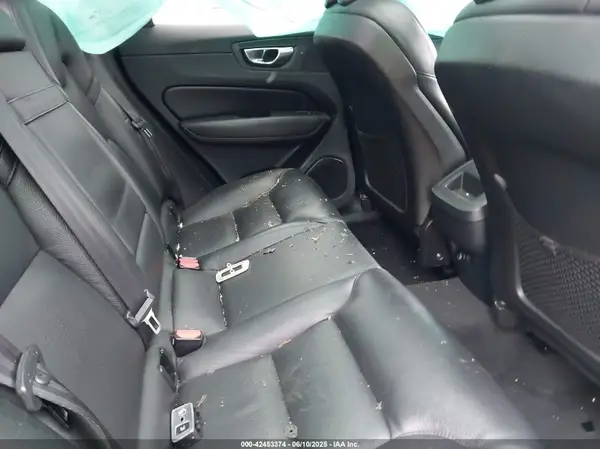 LYV102RK0KB201682 2019 VOLVO XC60 - Image 8