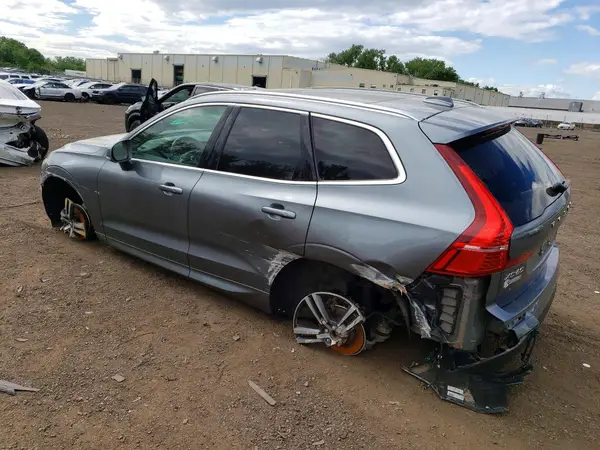 LYV102RK0KB214738 2019 VOLVO XC60 - Image 2