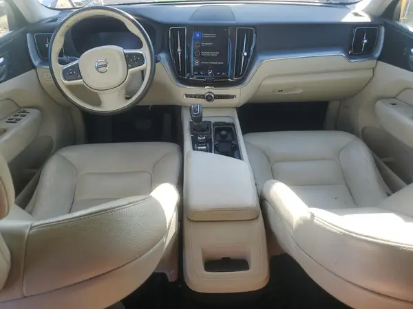 LYV102RK0KB263681 2019 VOLVO XC60 - Image 8