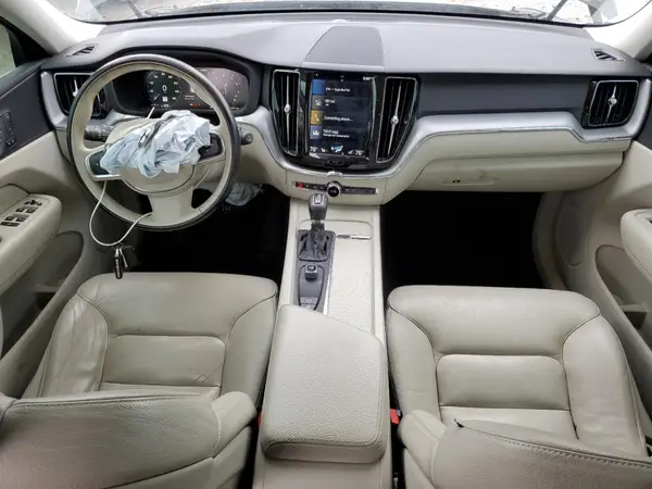 LYV102RK1JB069465 2018 VOLVO XC60 - Image 8