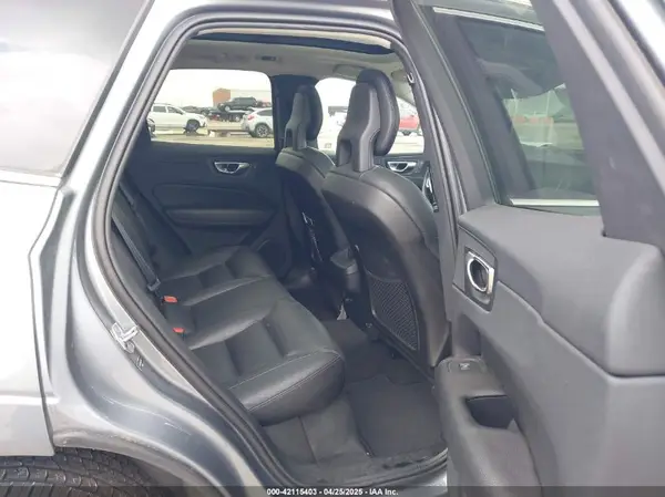 LYV102RK1JB079168 2018 VOLVO XC60 - Image 8