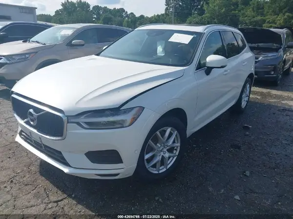 LYV102RK1JB106272 2018 VOLVO XC60 - Image 2