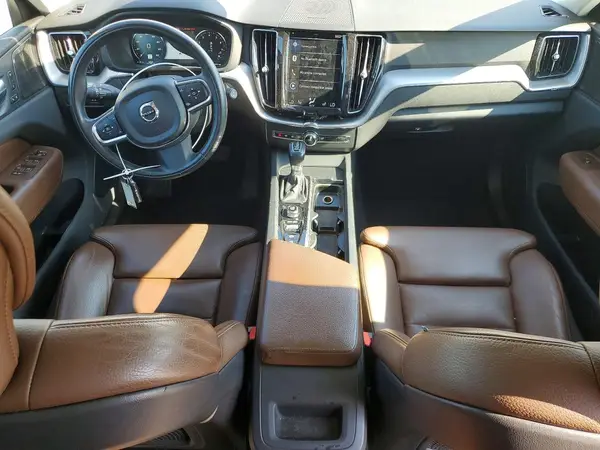 LYV102RK1KB322589 2019 VOLVO XC60 - Image 8