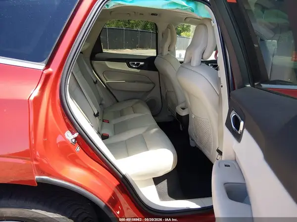 LYV102RK2JB109570 2018 VOLVO XC60 - Image 8