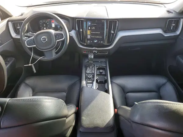 LYV102RK2JB118320 2018 VOLVO XC60 - Image 8