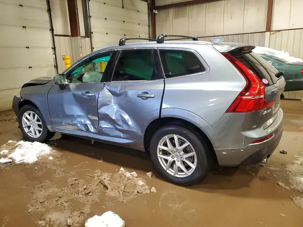 LYV102RK2JB122609 2018 VOLVO XC60 - Image 2