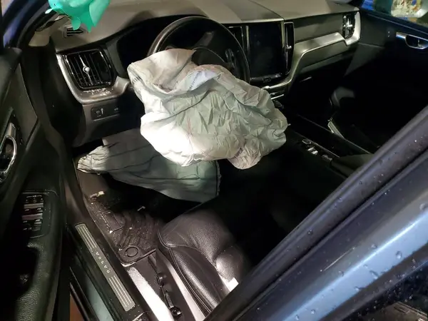LYV102RK2JB122609 2018 VOLVO XC60 - Image 8