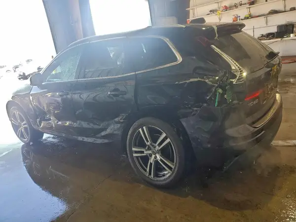 LYV102RK2KB201831 2019 VOLVO XC60 - Image 2