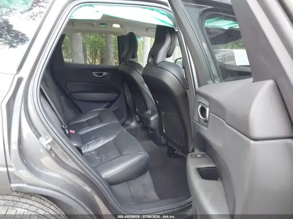 LYV102RK2KB215566 2019 VOLVO XC60 - Image 8