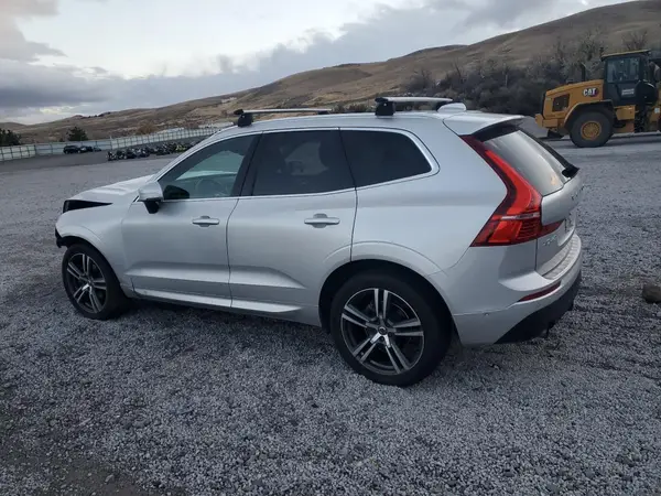 LYV102RK3JB097218 2018 VOLVO XC60 - Image 2