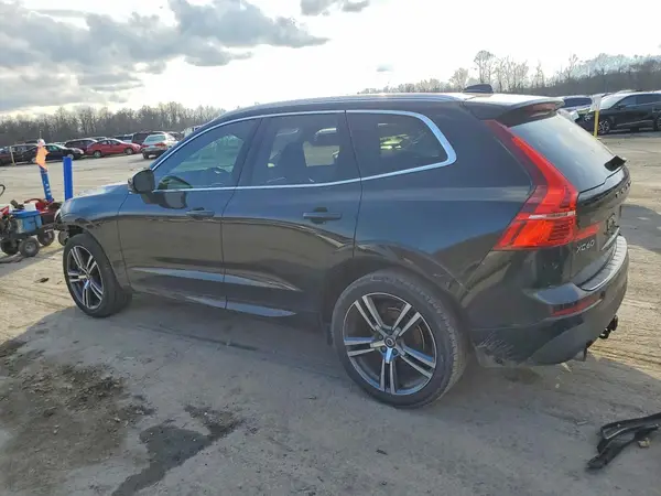 LYV102RK3JB102210 2018 VOLVO XC60 - Image 2