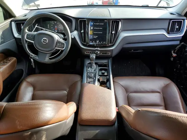 LYV102RK3JB102210 2018 VOLVO XC60 - Image 8