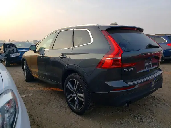 LYV102RK3JB110887 2018 VOLVO XC60 - Image 2