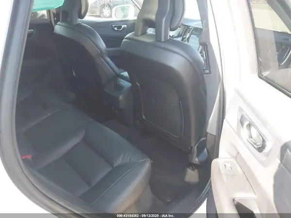 LYV102RK3KB184053 2019 VOLVO XC60 - Image 8