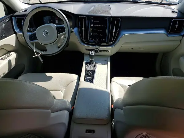 LYV102RK3KB262704 2019 VOLVO XC60 - Image 8